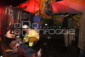 VOLCADURA EN LA MEXICO-PUEBLA