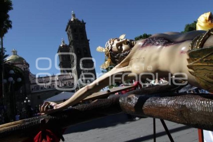 PIDEN DINERO PARA RESTAURAR TEMPLO