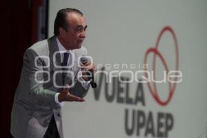 PEDRO FERRIZ DE CON . VUELA UPAEP