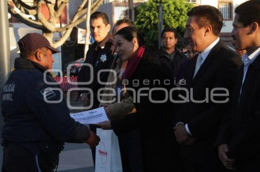 RECONOCIMIENTO A POLICÍAS QUE BAJARON DE PESO