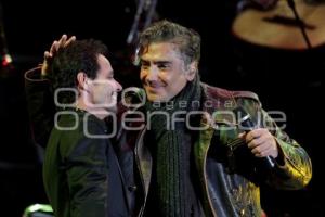 DOS MUNDOS, UN CONCIERTO
