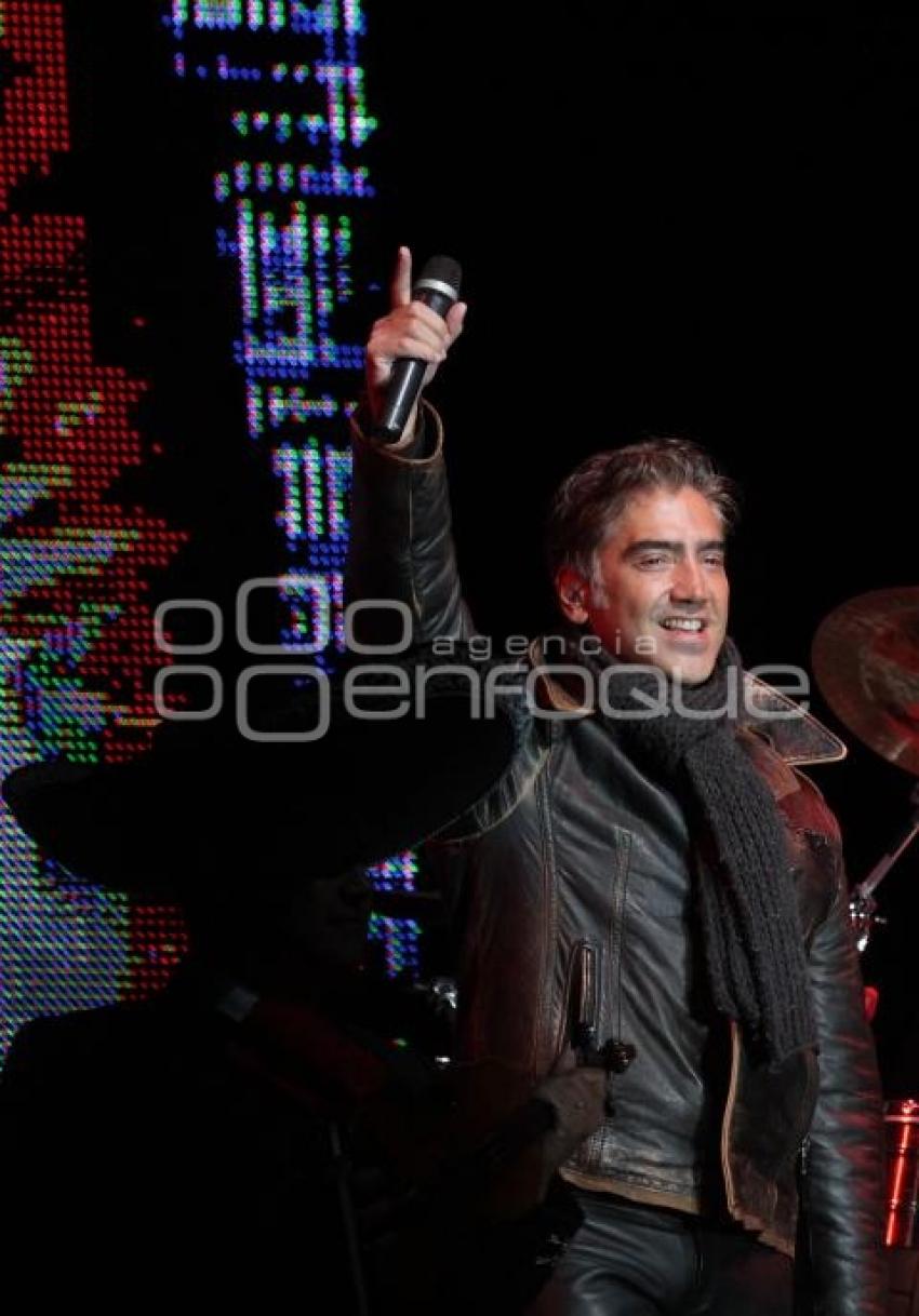 DOS MUNDOS, UN CONCIERTO