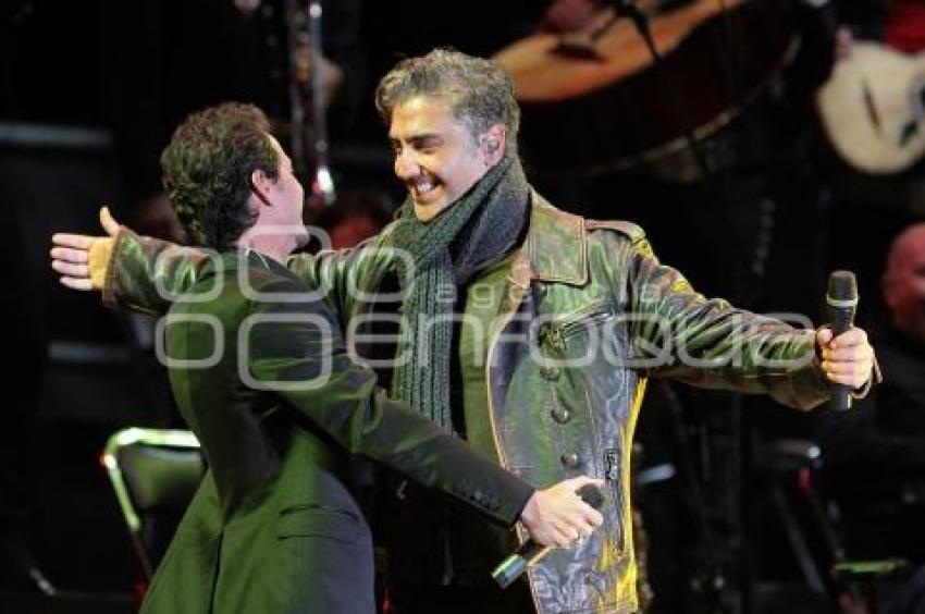 DOS MUNDOS, UN CONCIERTO