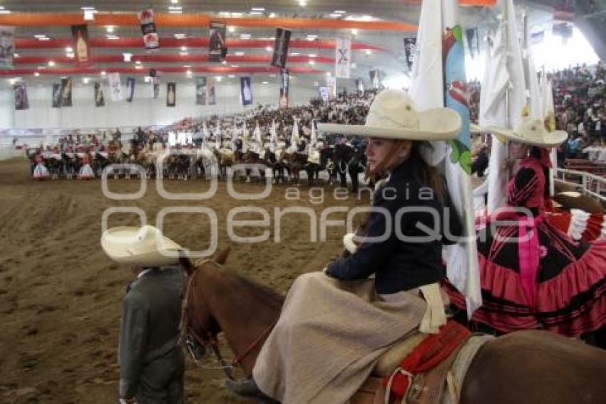 INAUGURAN CAMPEONATO NACIONAL CHARRO