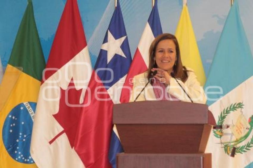 MARGARITA ZAVALA INAUGURA CONGRESO DE LA PRIMERA INFANCIA