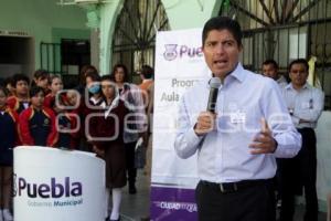 INAUGURAN AULA DE MEDIOS