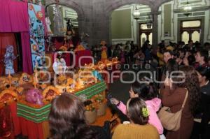 INAUGURA EDUARDO RIVERA OFRENDA MONUMENTAL EN EL PATIO DEL AYUNTAMIENTO