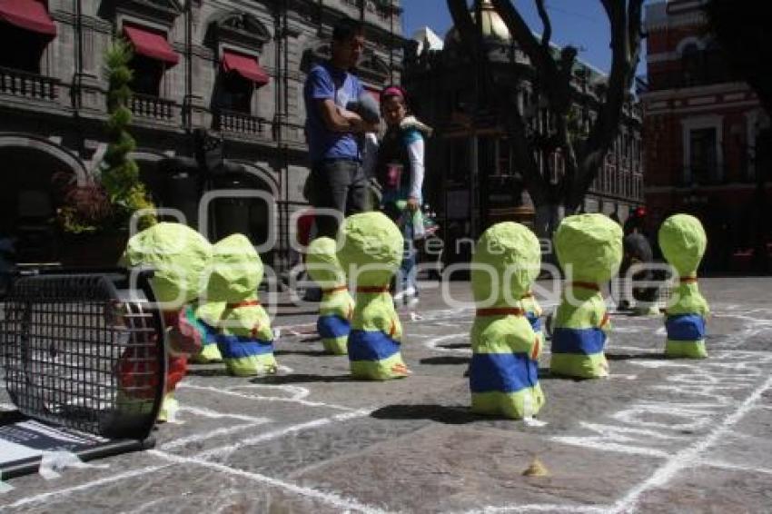 DÍA DE MUERTOS . EXPOSICIÓN EN EL ZÓCALO