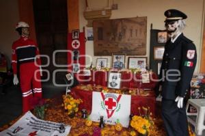 OFRENDAS EN CASA DE LA CULTURA