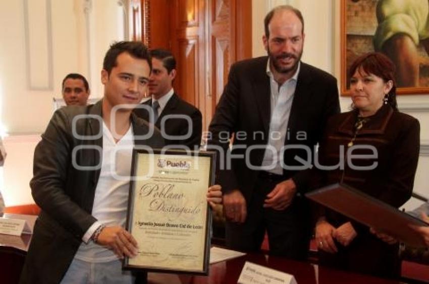 ENTREGAN PREMIO MUNICIPAL DE LA JUVENTUD