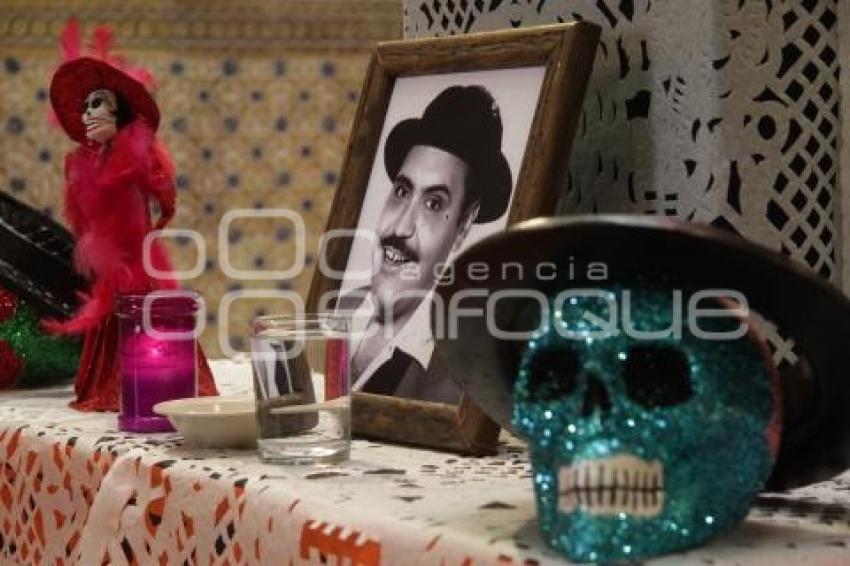 OFRENDA A CAPULINA EN EL CONGRESO