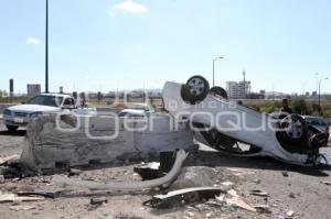 VOLCADURA EN PERIFERICO A LA ALTURA DE CIUDAD JUDICIAL