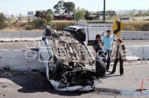 VOLCADURA EN PERIFERICO A LA ALTURA DE CIUDAD JUDICIAL