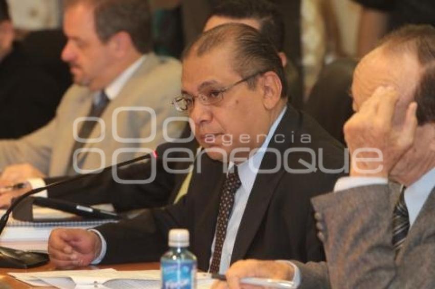 LUIS MALDONADO VENEGAS, COMPARECE ANTE LA COMISION DE EDUCACION DEL CONGRESO DEL ESTADO.