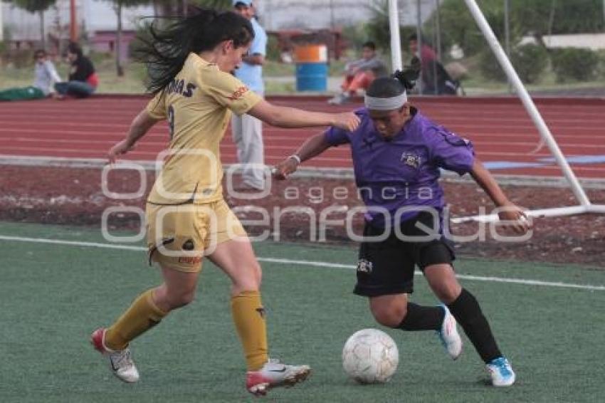 ANGELES SOCCER VS PUMAS