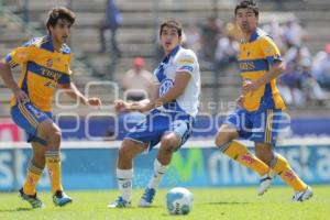 FUTBOL . PUEBLA FC VS TIGRES