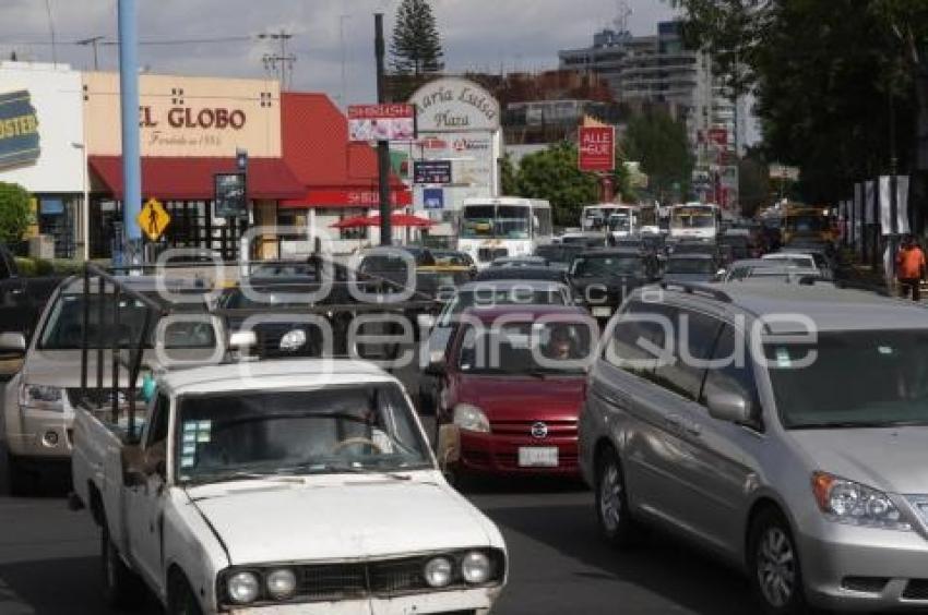 TRÁFICO POR OBRAS EN LA 49 PONIENTE