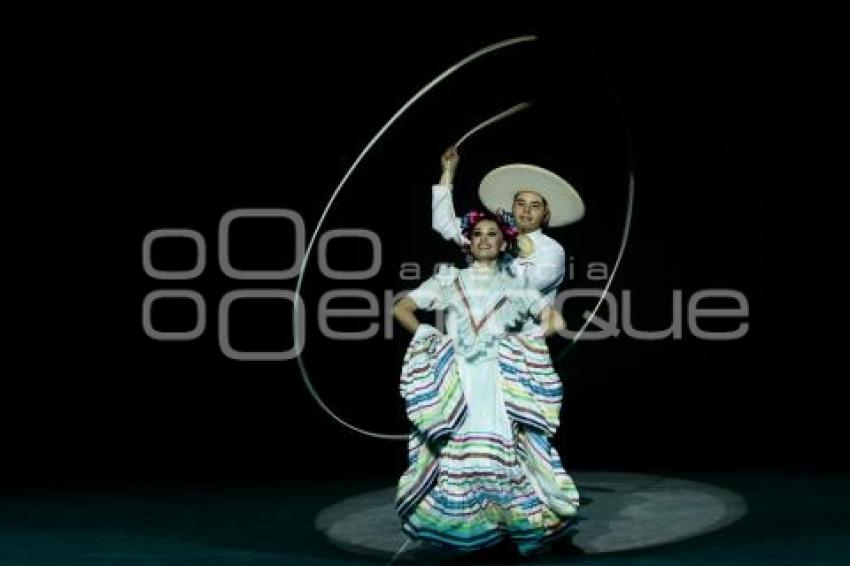 BALLET FOLKLORICO DE AMALIA HERNANDEZ