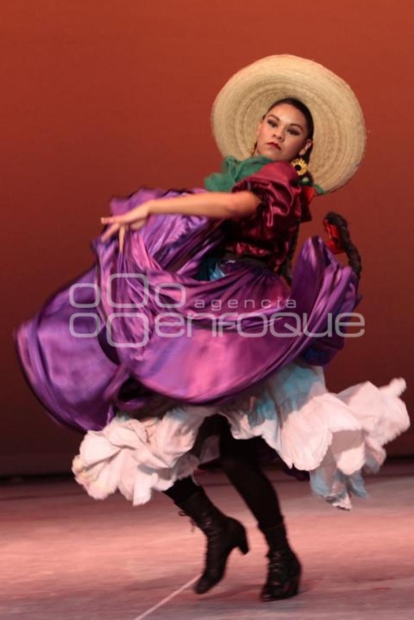 BALLET FOKLORICO DE AMALIA HERNANDEZ