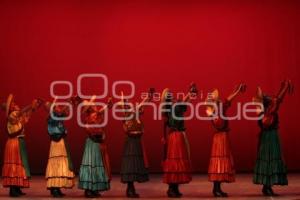 BALLET FOLKLORICO DE AMALIA HERNANDEZ