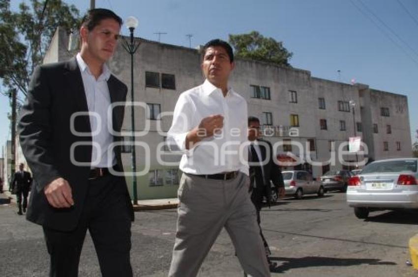 INAUGURA AULA DE MEDIOS EDUARDO RIVERA