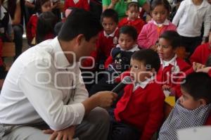 INAUGURA AULA DE MEDIOS EDUARDO RIVERA