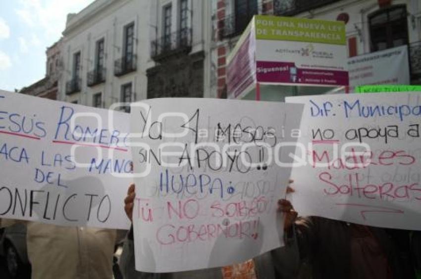 MANIFESTACION DE MUJERES DE SAN ANDRES CHOLULA