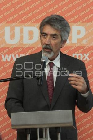 ENRIQUE VILLA RIVERA, DIRECTOR DEL CONACYT.