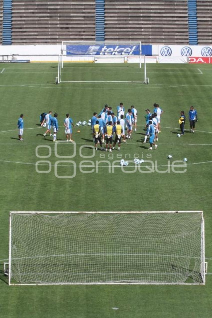 ENTRENAMIENTO DEL PUEBLA DE LA FRANJA.