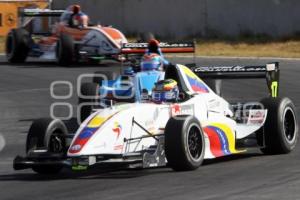 CARRERA LATAM FORMULA 2000