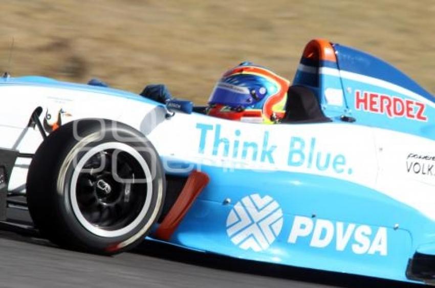CARRERA LATAM FORMULA 2000