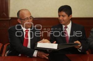 CONVENIO QUE REGULA LA PUBLICIDAD DE CAMPAÑAS 2012