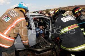 MUEREN DOS PERSONAS CARRETERA A TECALI