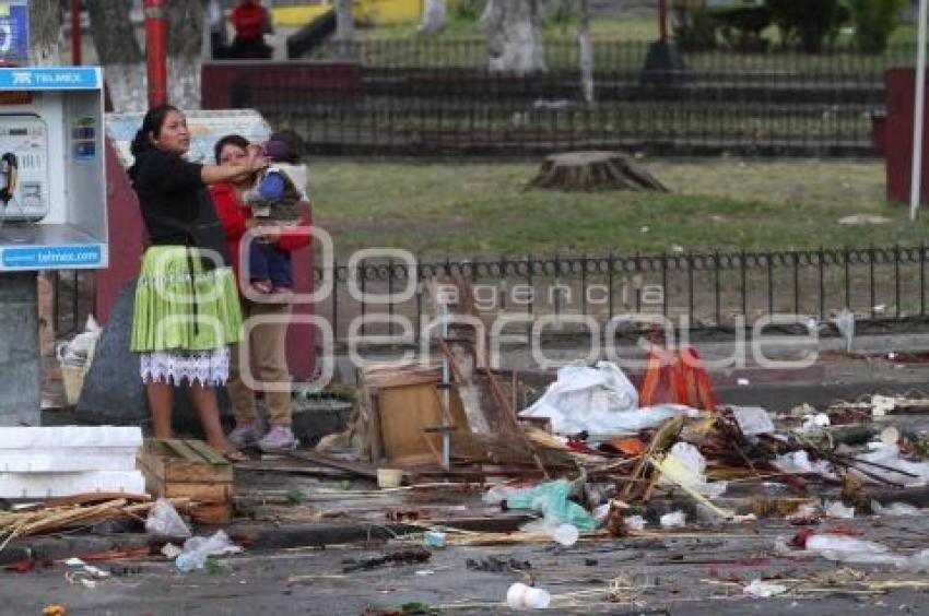 DESALOJO DE COMERCIANTES EN ANALCO