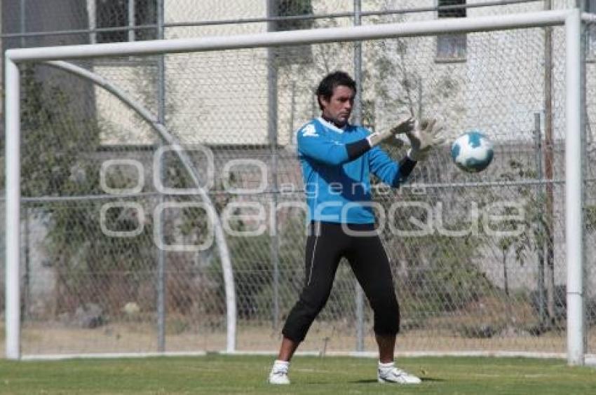 ENTRENAMIENTO DEL PUEBLA DE LA FRANJA EN EL DEPORTIVO LA NORIA.