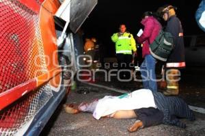 CHOQUE EN LA PUEBLA-ORIZABA DEJA DOS MUERTOS