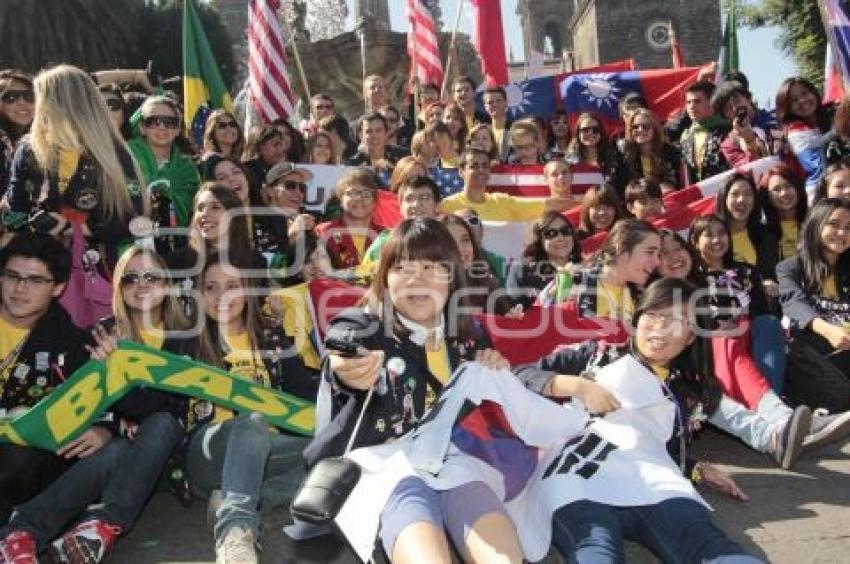 ESTUDIANTES EXTRANJEROS