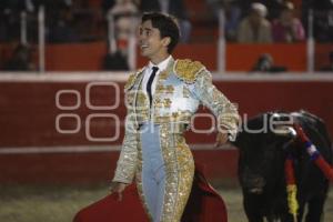 TOROS . PEDRO GUTIERREZ . EL CAPEA