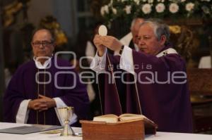 PRIMER DOMINGO DE ADVIENTO . ARZOBISPO . CATEDRAL