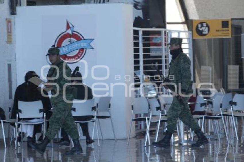 GOBIERNO ESTATAL . TOMA DEL AEROPUERTO