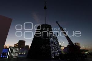 ÁRBOL DE NAVIDAD EN EL CCU