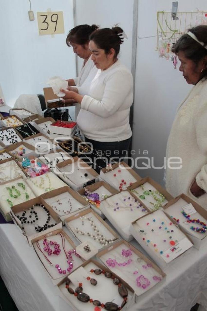 EXPO MUJER CHAMBEADORA.