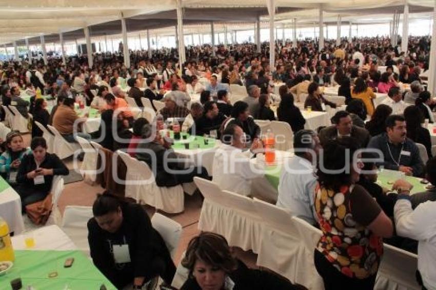 TERCER ENCUENTRO DE LA UNIDAD DE LOS TRABAJADORES DE LA EDUCACIÓN . SNTE