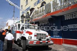 SE ELECTROCUTAN DOS EN EL TALISMAN