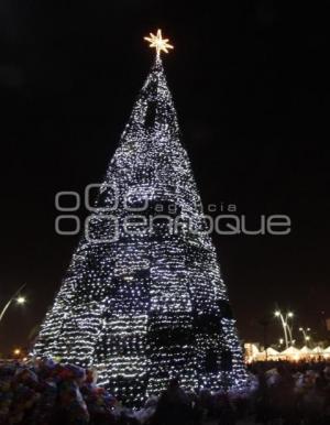 ARBOL DE NAVIDAD - CCU