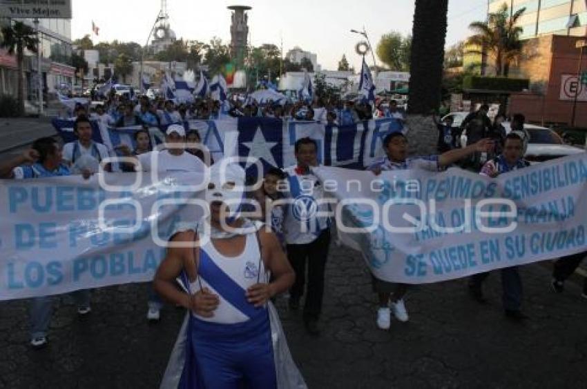 AFICIONADOS DEL PUEBLA DE LA FRANJA, PIDEN PERMANENCIA DEL EQUIPO EN LA CIUDAD.