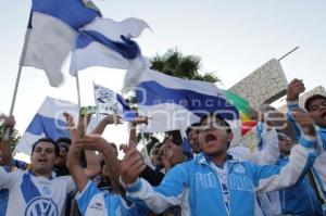 AFICIONADOS DEL PUEBLA DE LA FRANJA, PIDEN PERMANENCIA DEL EQUIPO EN LA CIUDAD.