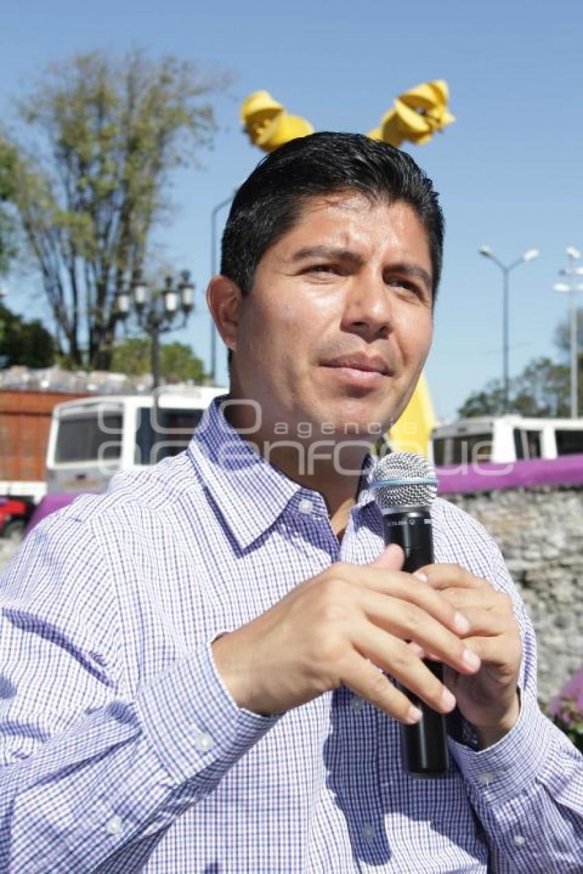 EDUARDO RIVERA SUPERVISA LA IMAGEN URBANA DEL BARRIO DE ANALCO.