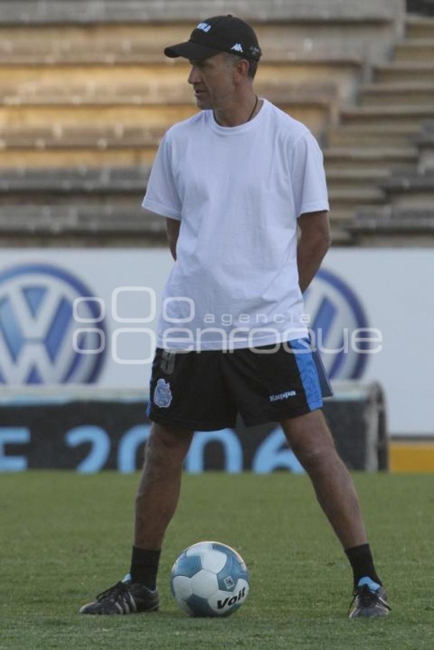 ENTRENAMIENTO DEL PUEBLA F.C.