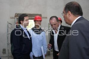 SUPERVISAN OBRAS DE LA CONSTANCIA . FUNDACIÓN AZTECA